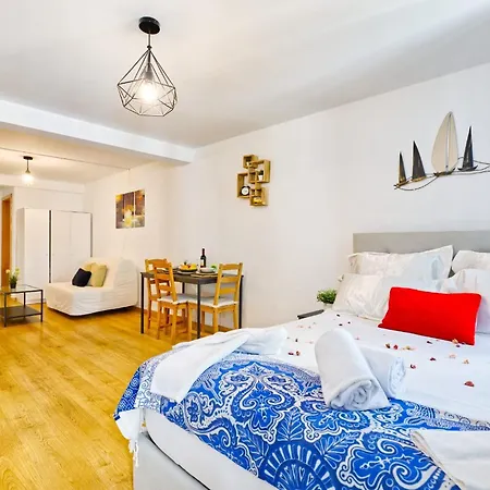 And Amazing Flat